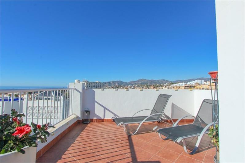 Amazing 3 Bedroom Townhouse In Nerja Luaran gambar