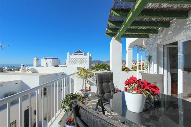 Amazing 3 Bedroom Townhouse In Nerja Luaran gambar