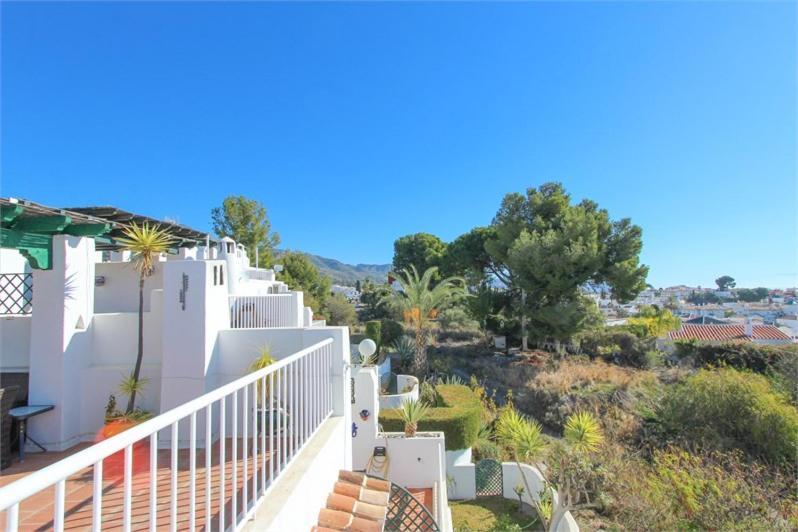 Amazing 3 Bedroom Townhouse In Nerja Luaran gambar